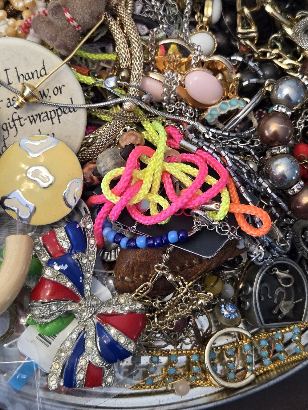 >2lb Scrap Jewelry Lot For Crafting Lot #D - Picture 3 of 7